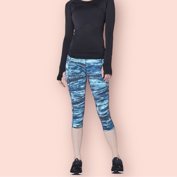 Lululemon‎ Fast & Free Crop II *Nulux 19" Shorelines Multi Blue size 4 - Picture 1 of 6